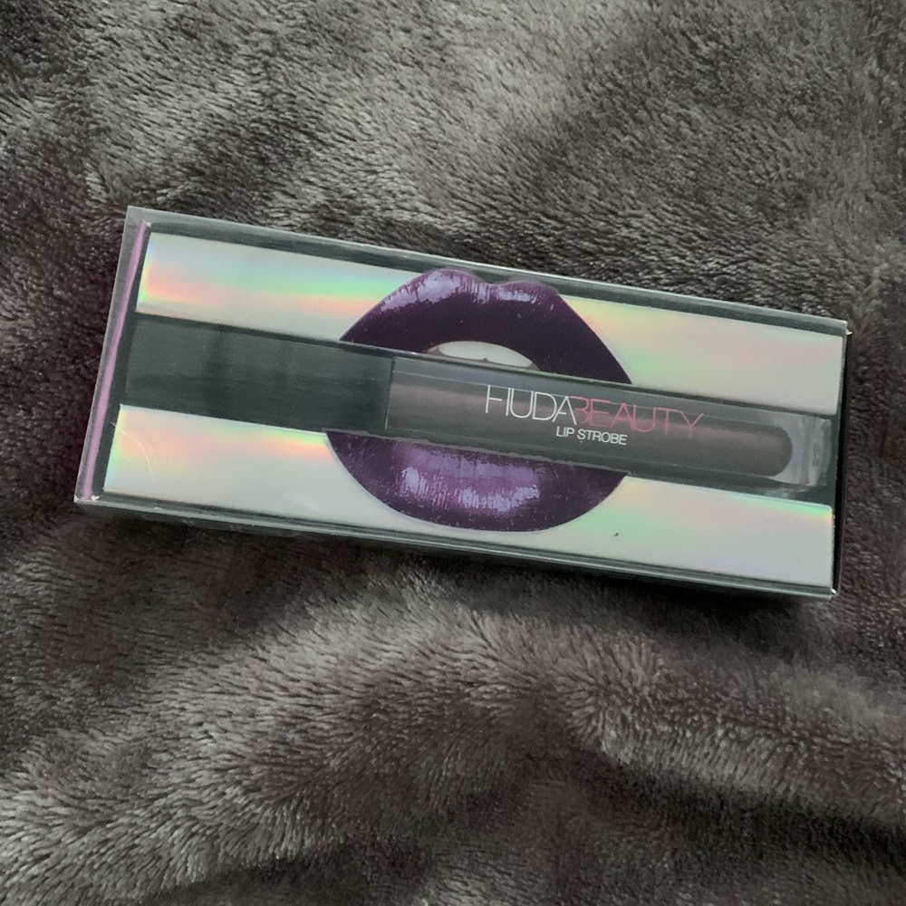 Huda beauty lip strobe